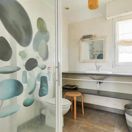 Grande Maison Vue Riviere Pour 8 A St Philibert *